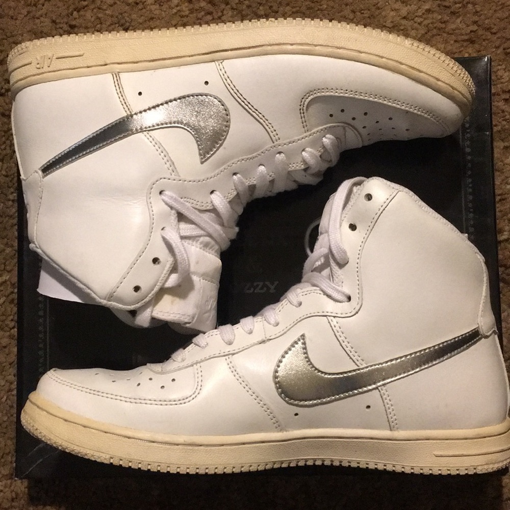 Nike High top